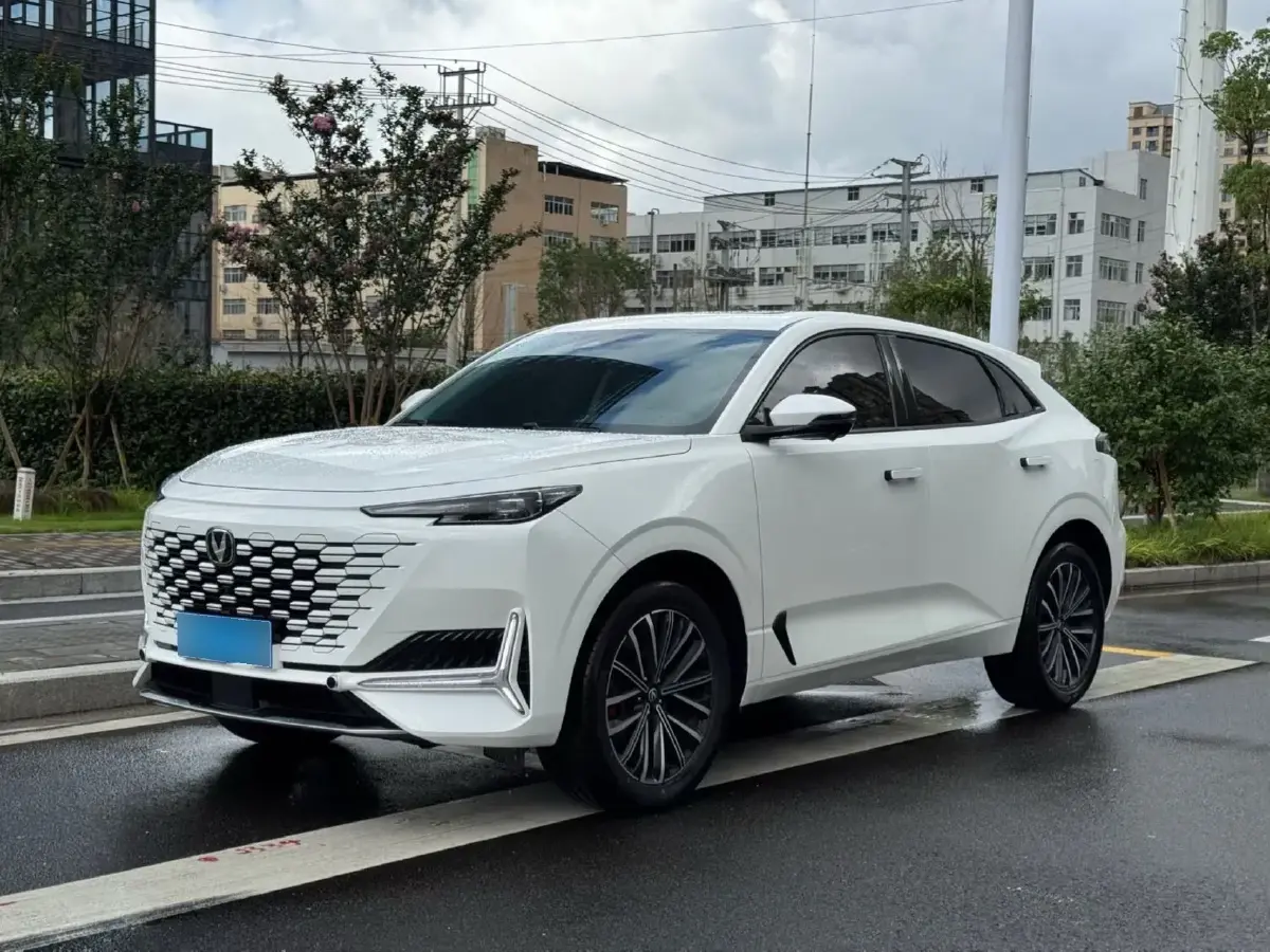 2023 ChangAn UNI-K 2.0T 233HP L4 8AT