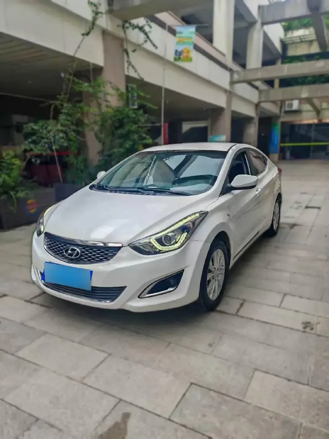 2016 Hyundai Elantra 1.6L 128HP L4 6AT