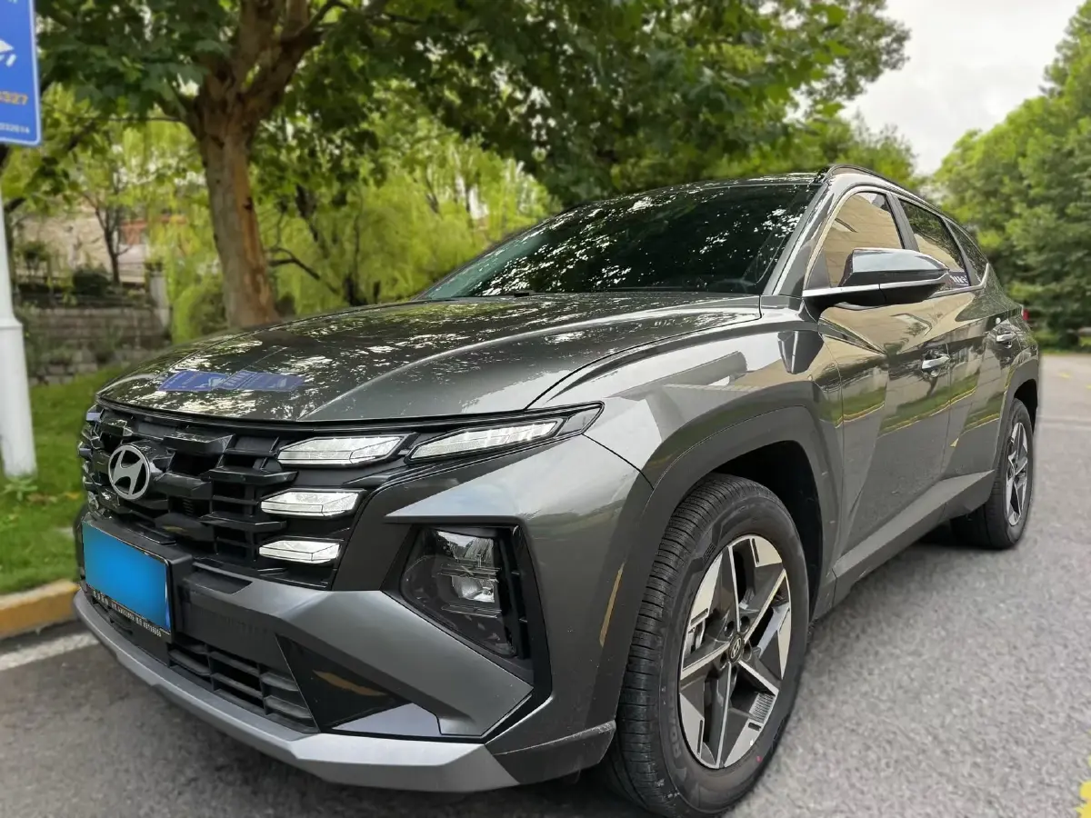 2025 Hyundai Tucson 1.5T 200HP L4 8AT