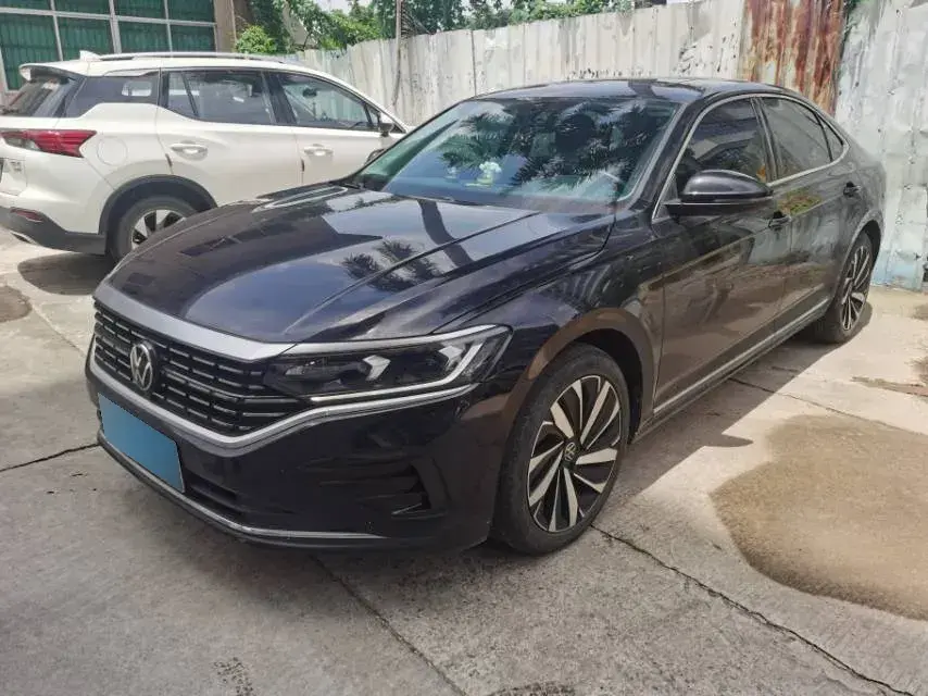 2022 Volkswagen Passat 2.0T 186HP L4 7DCT