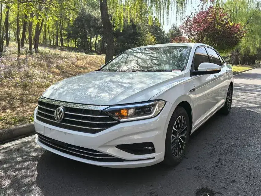 2021 Volkswagen Sagitar 1.4T 150HP L4 7DCT