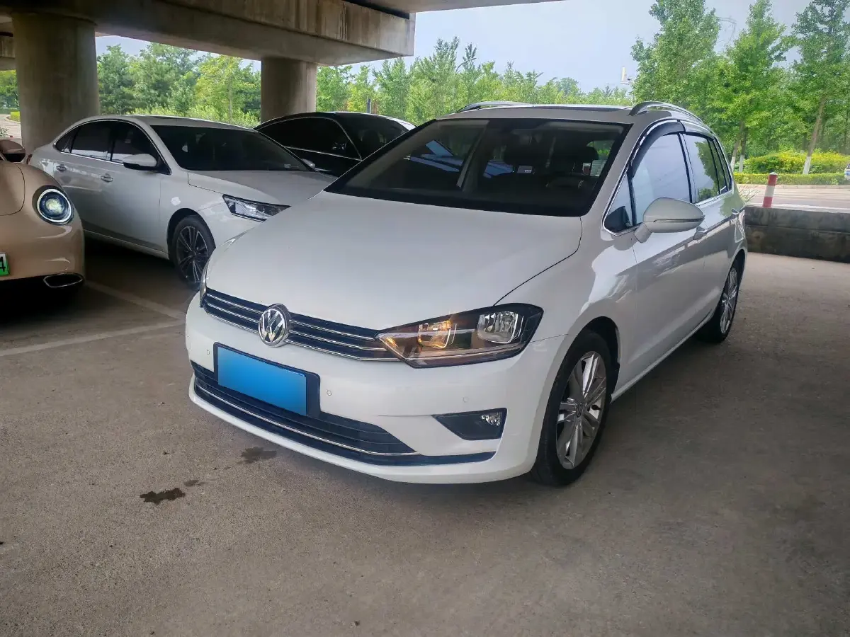 2018 Volkswagen Golf Sportsvan 1.4T 131HP L4 7DCT