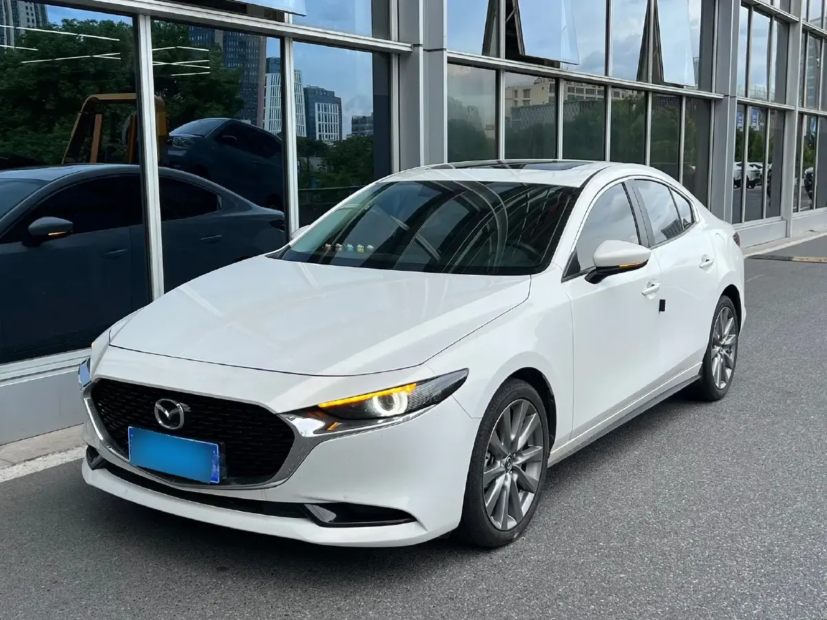 2021 Mazda 3 Axela 2.0L 158HP L4 6AT