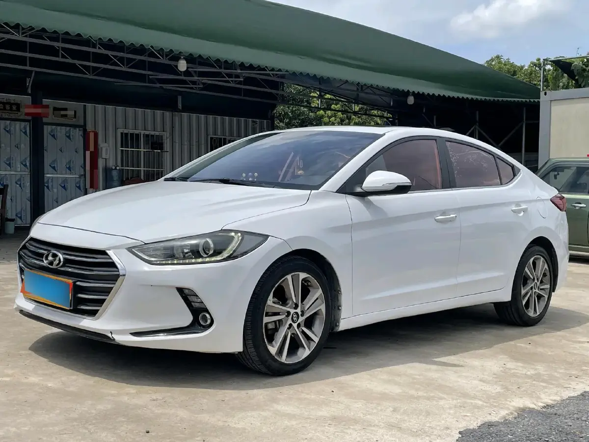 2016 Hyundai Elantra 1.6L 130HP L4 6AT