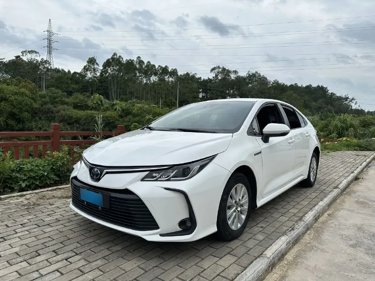 2022 Toyota Corolla 1.8L 98HP L4 E-CVT Hybrid
