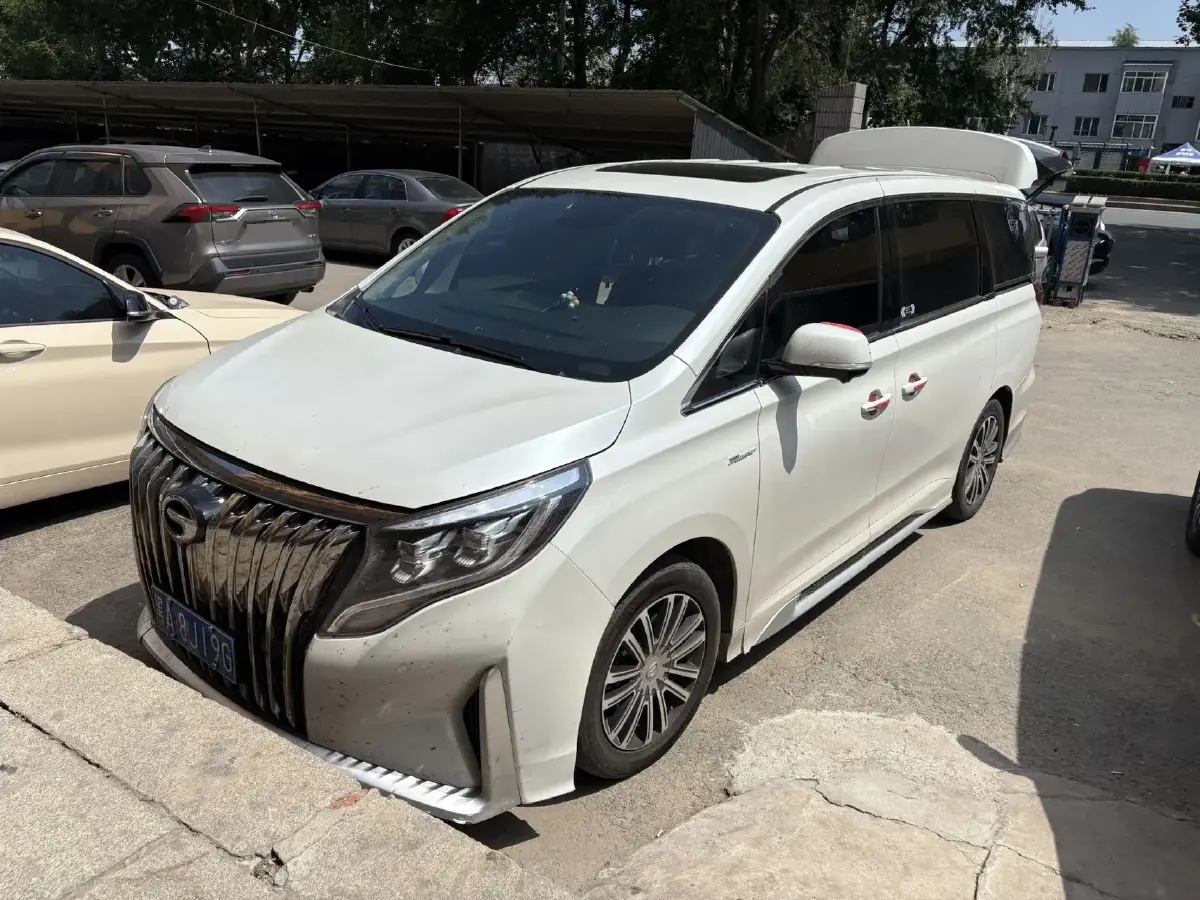 2023 GAC Trumpchi M8 2.0T 252HP L4 8AT