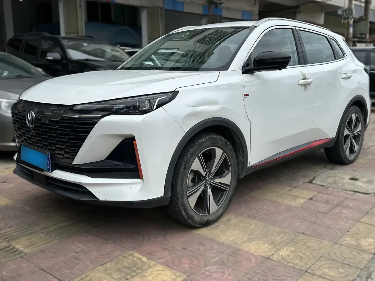 2022 ChangAn CS75 Plus 1.5T 178HP L4 6AT