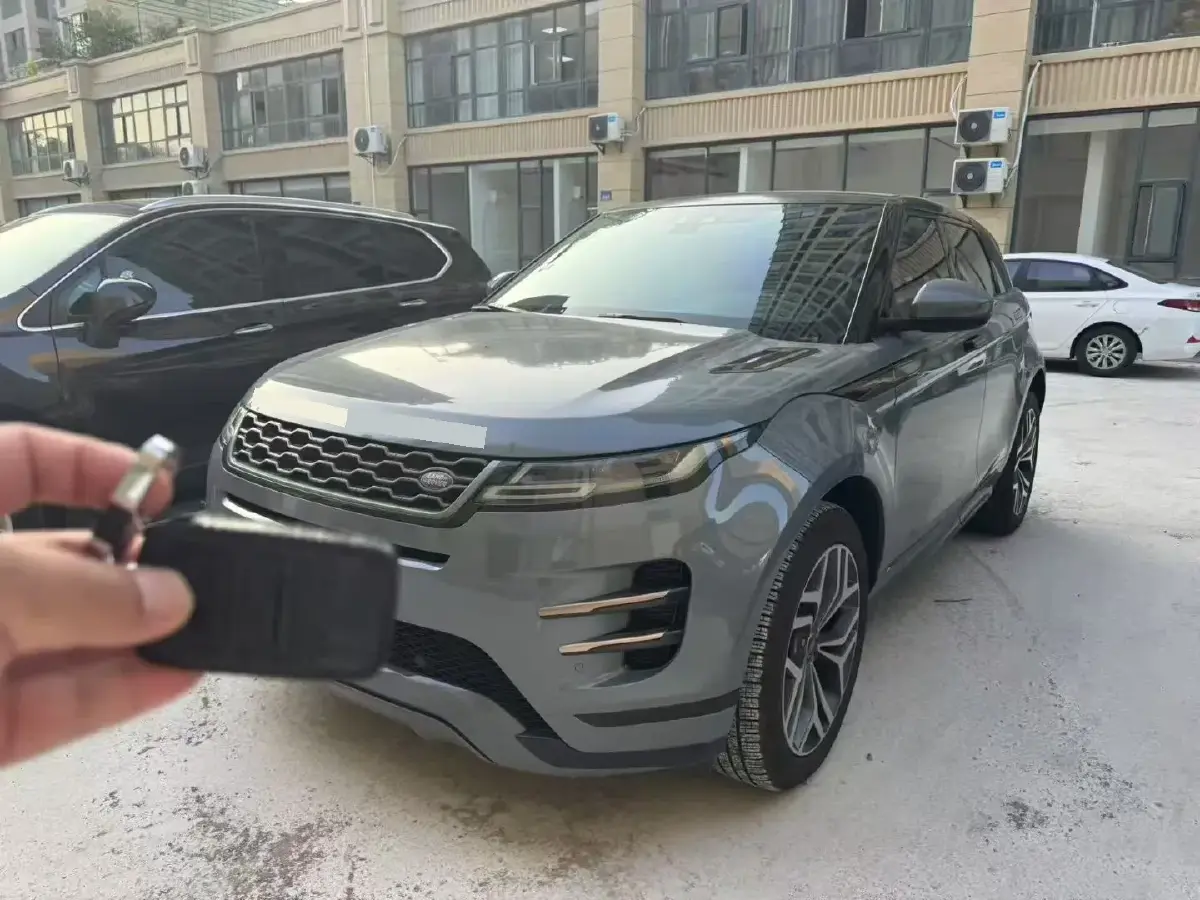 2022 Land Rover Range Rover Evoque 2.0T 249HP L4 9AT