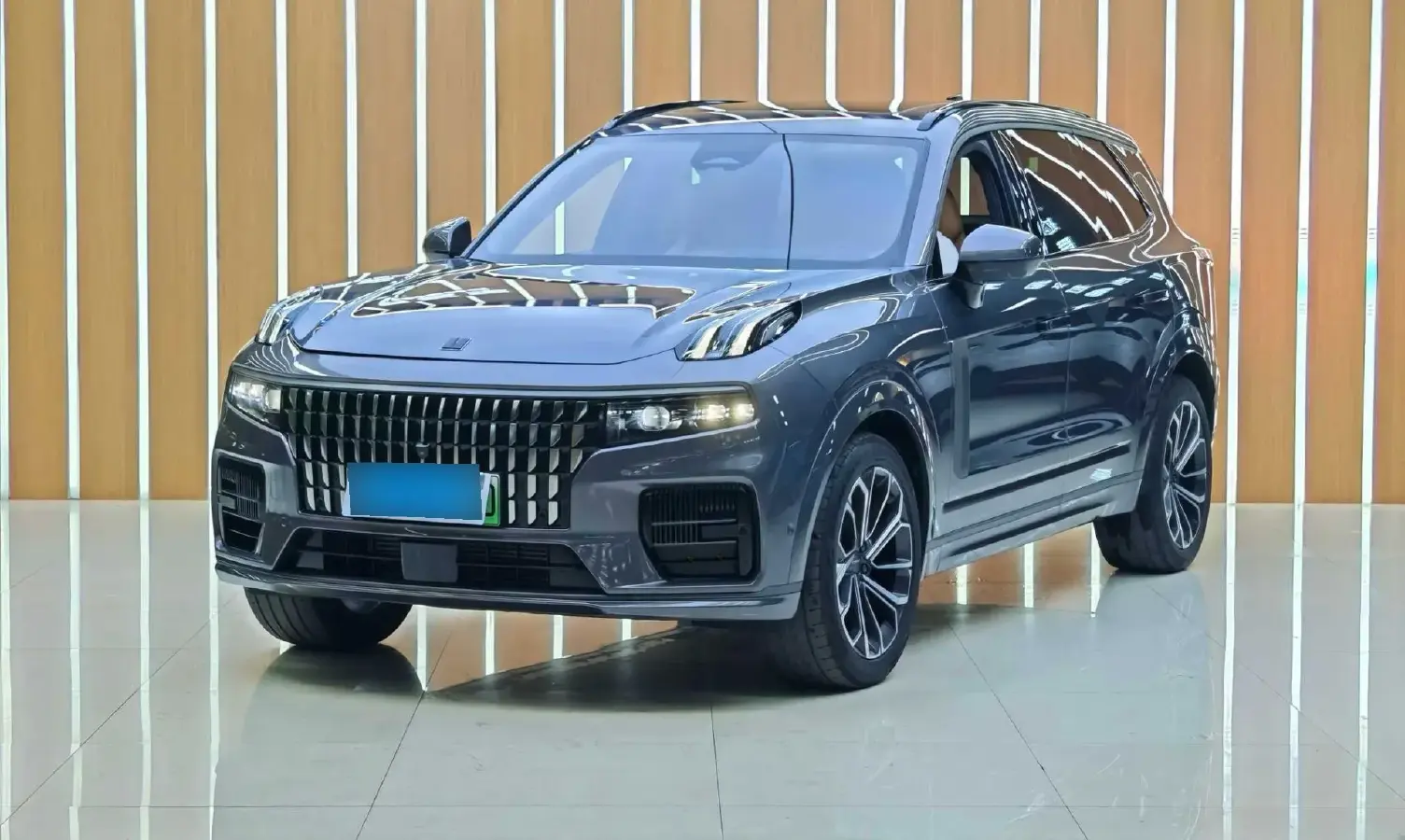 2023 LYNK&CO 09 EM-P 2.0T 254HP L4 3DHT PHEV 40.1KWH