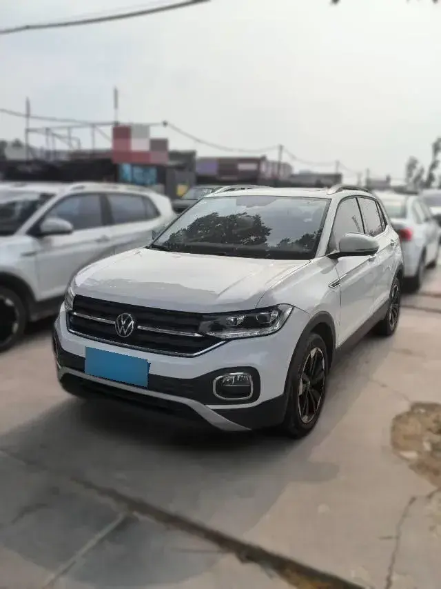 2021 Volkswagen Tacqua 1.2T 116HP L4 7DCT