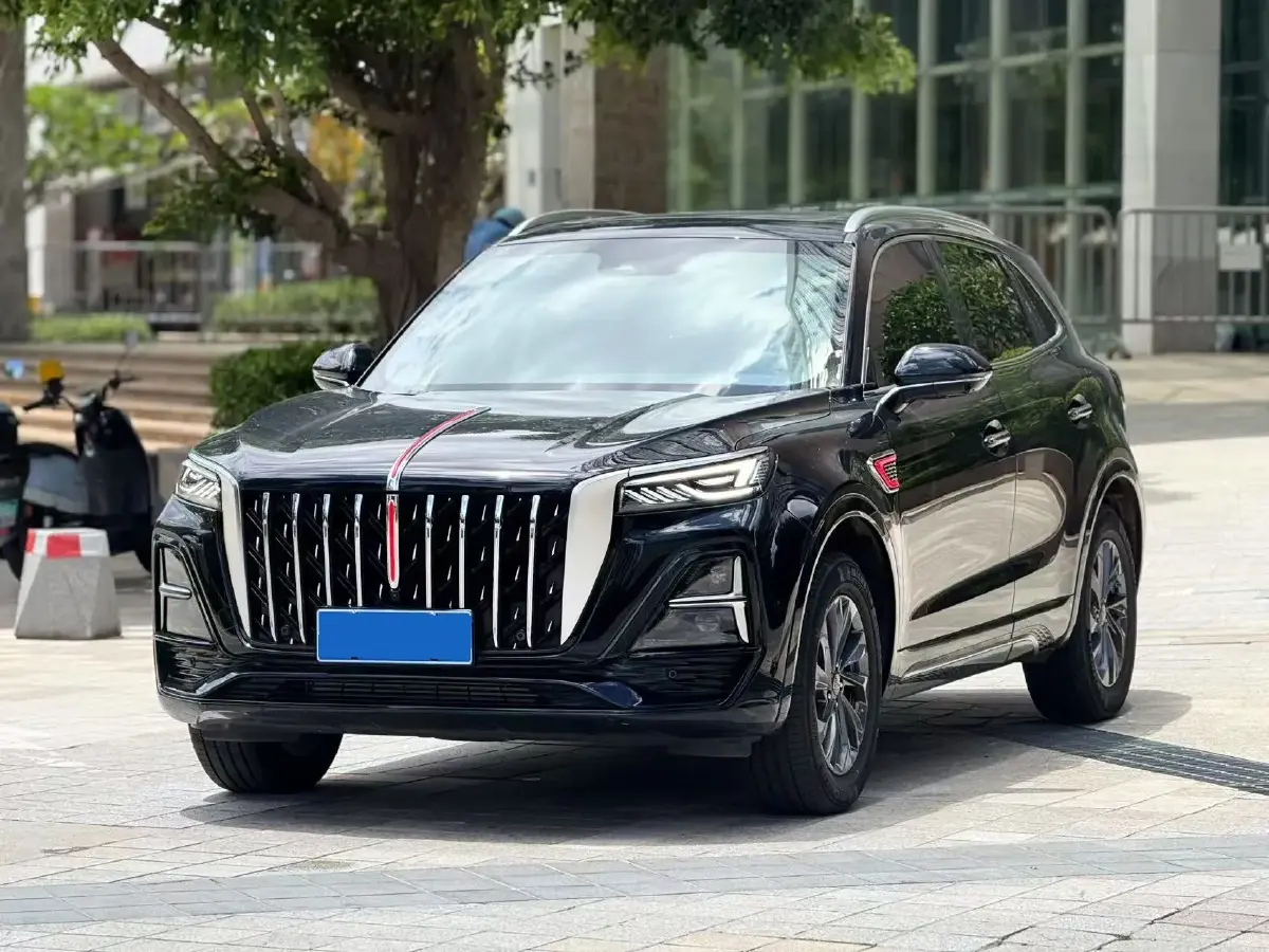 2023 HongQi HS5 2.0T 252HP L4 8AT