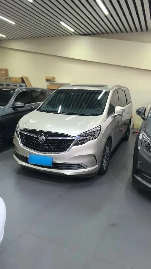 2022 Buick GL8 2.0T 237HP L4 9AT