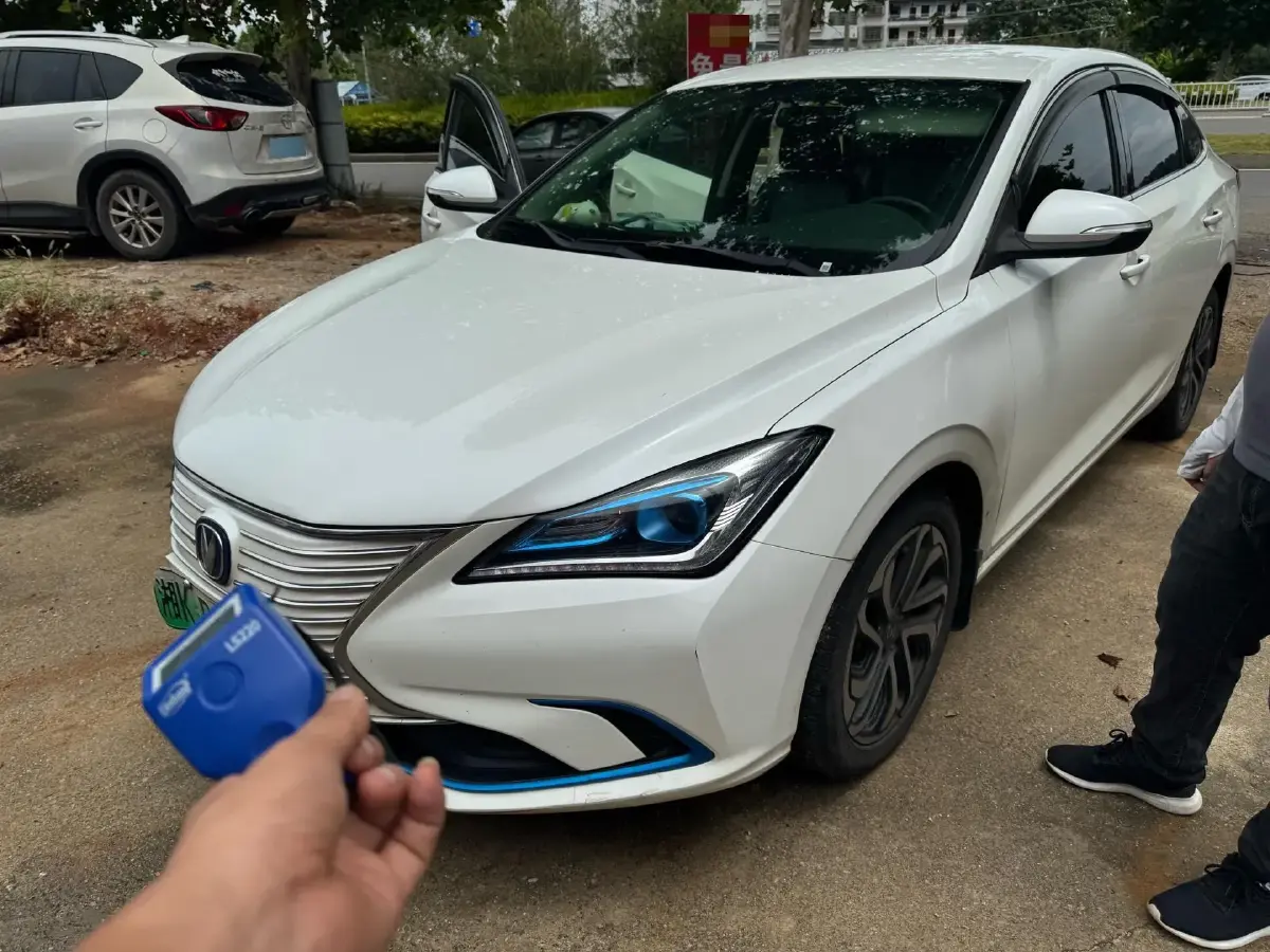 2019 ChangAn Eado BEV 52.56KWH