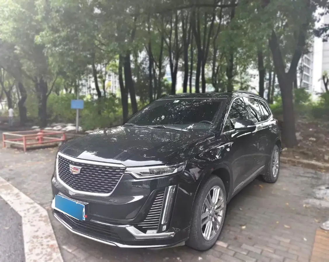 2022 Cadillac XT6 2.0T 237HP L4 9AT
