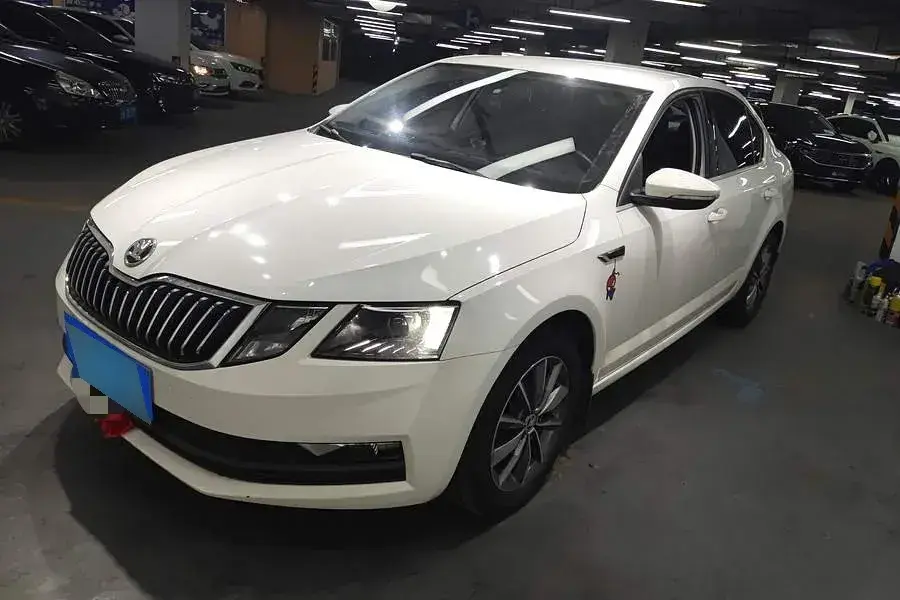 2019 Skoda Octavia 1.5L 116HP L4 6AT