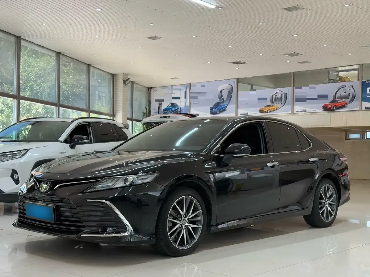 2021 Toyota Camry 2.5L 209HP L4 8AT