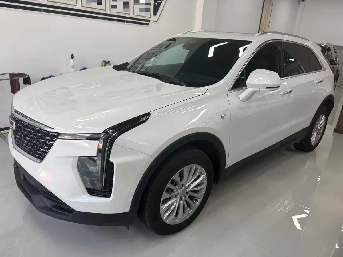 2024 Cadillac XT4 1.5T 211HP L4 9AT