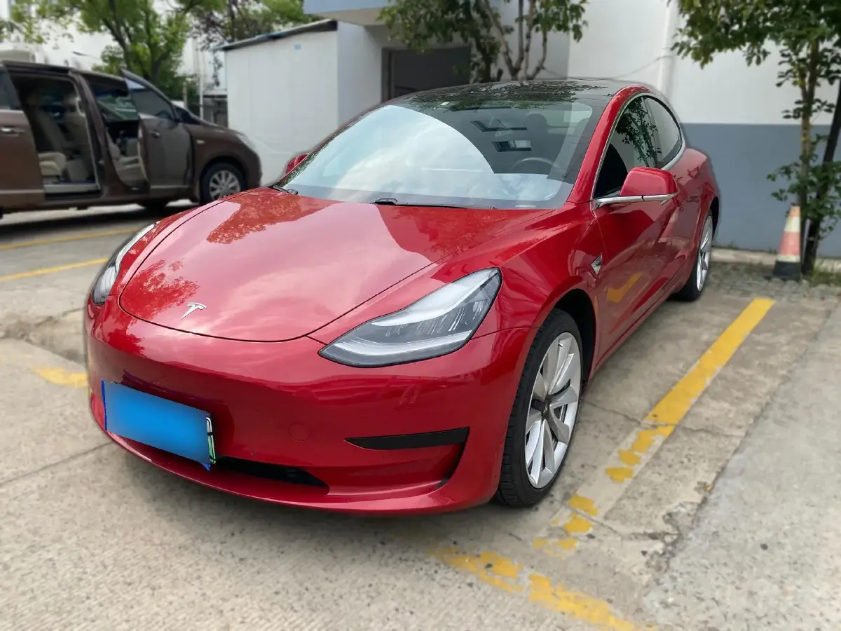 2019 Tesla Model 3 BEV 52KWH