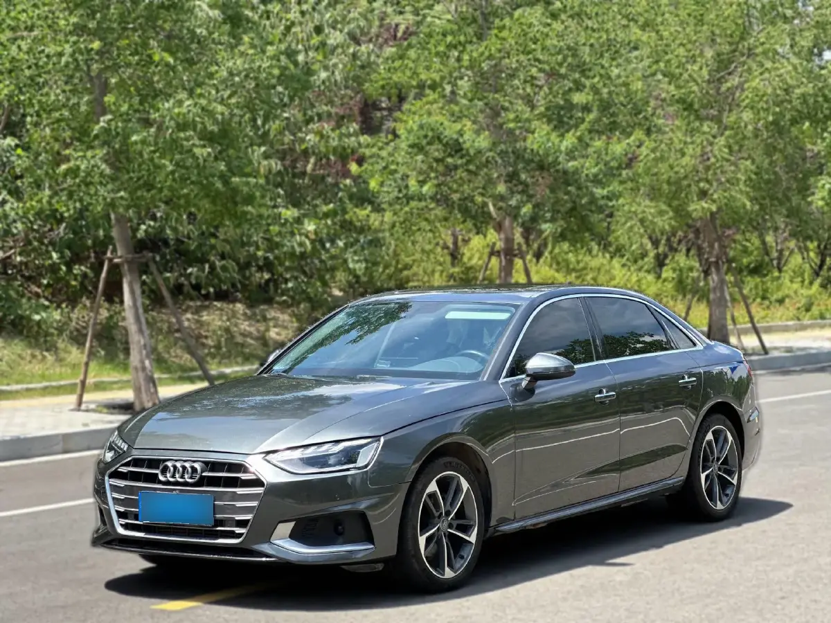 2020 Audi A4L 2.0T 150HP L4 7DCT