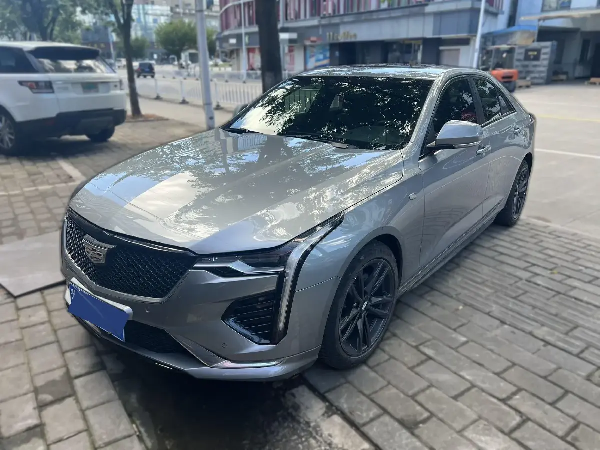 2023 Cadillac CT4 1.5T 211HP L4 8AT