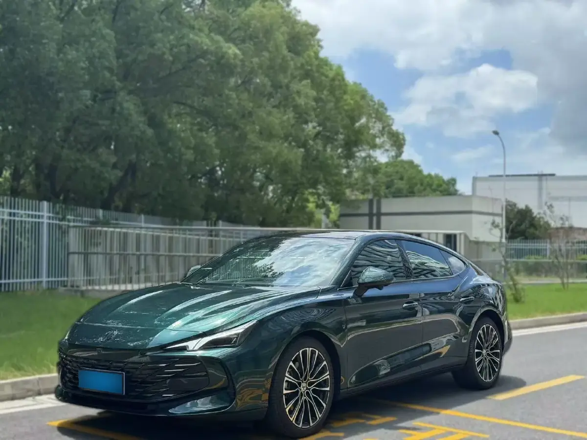 2023 MG 7 1.5T 188HP L4 7DCT