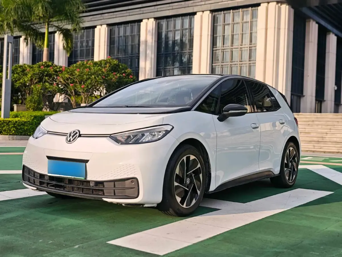 2025 Volkswagen ID.3 BEV 52.8KWH