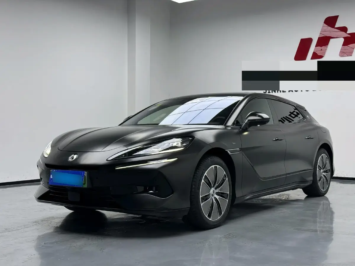 2024 Denza DenzaZ9GT 2.0T 207HP L4 E-CVT PHEV 38.5KWH