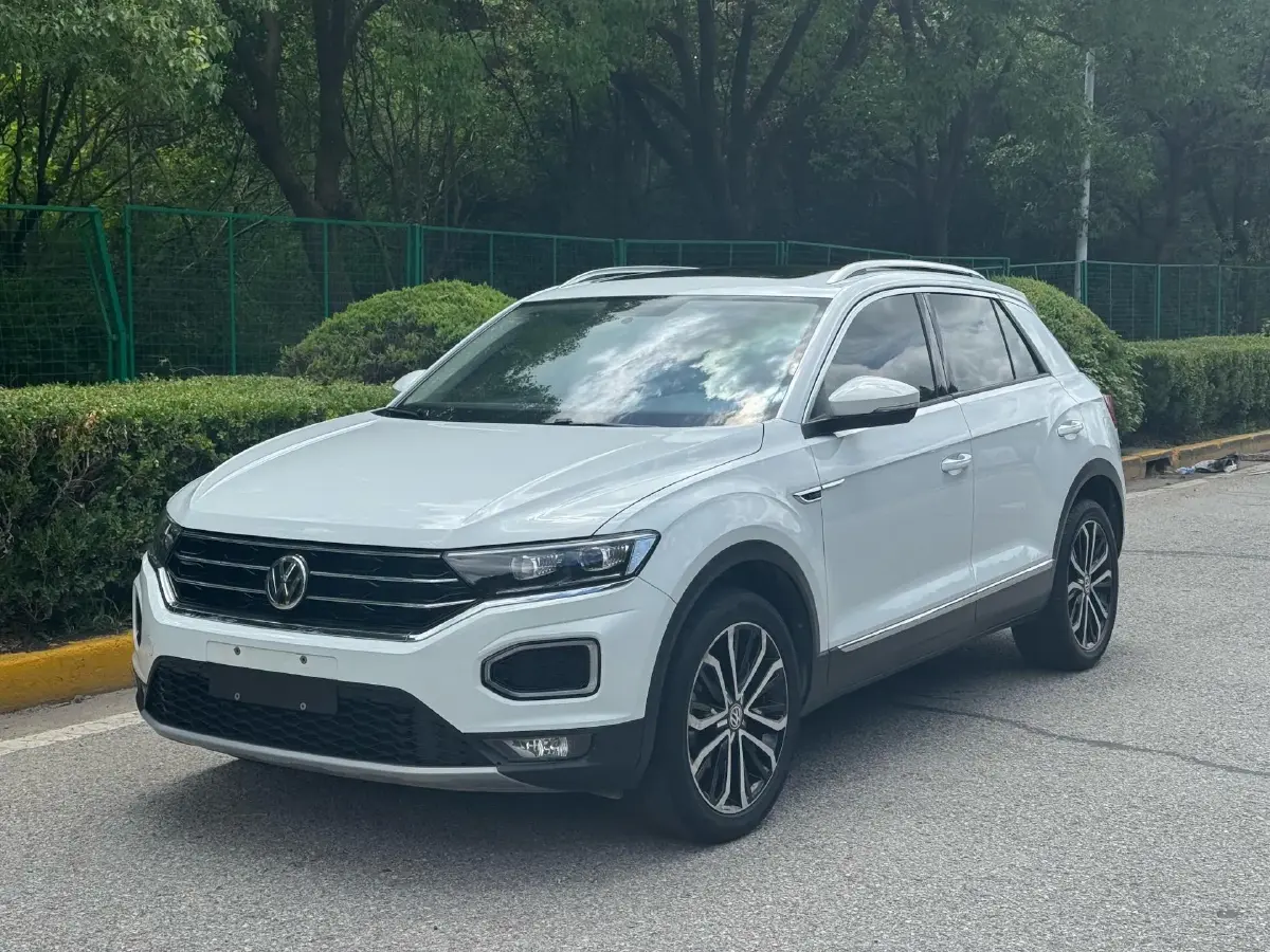 2020 Volkswagen T-Roc 1.4T 150HP L4 7DCT