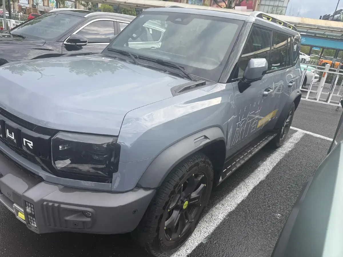 2023 Jetour Traveller 2.0T 254HP L4 7DCT