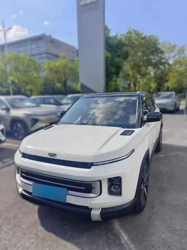 2023 Geely ICON 1.5T 181HP L4 7DCT