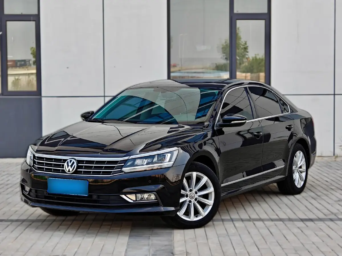 2017 Volkswagen Passat 1.8T 180HP L4 7DCT