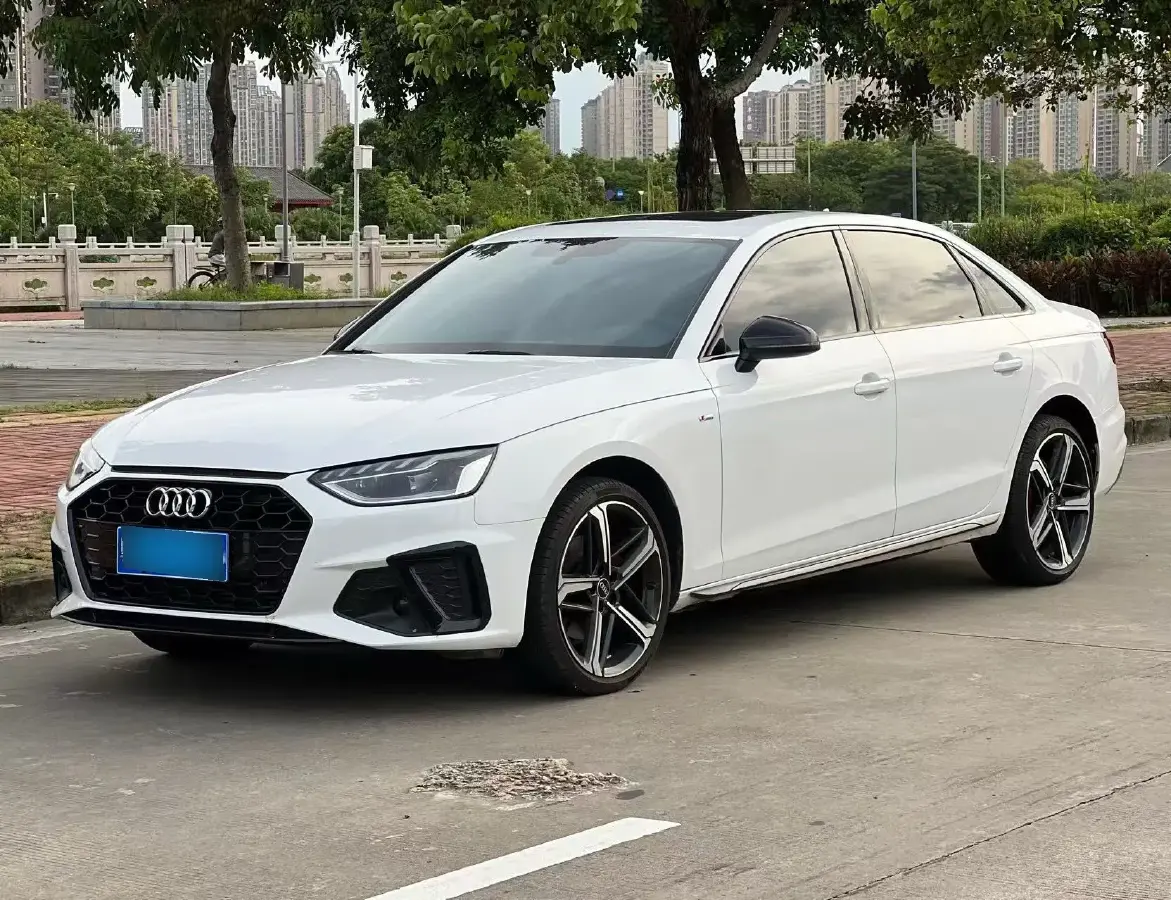 2024 Audi A4L 2.0T 190HP L4 7DCT