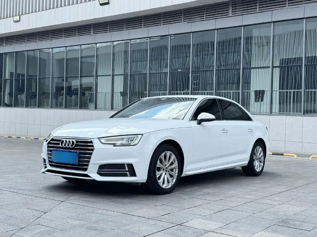 2019 Audi A4L 2.0T 190HP L4 7DCT