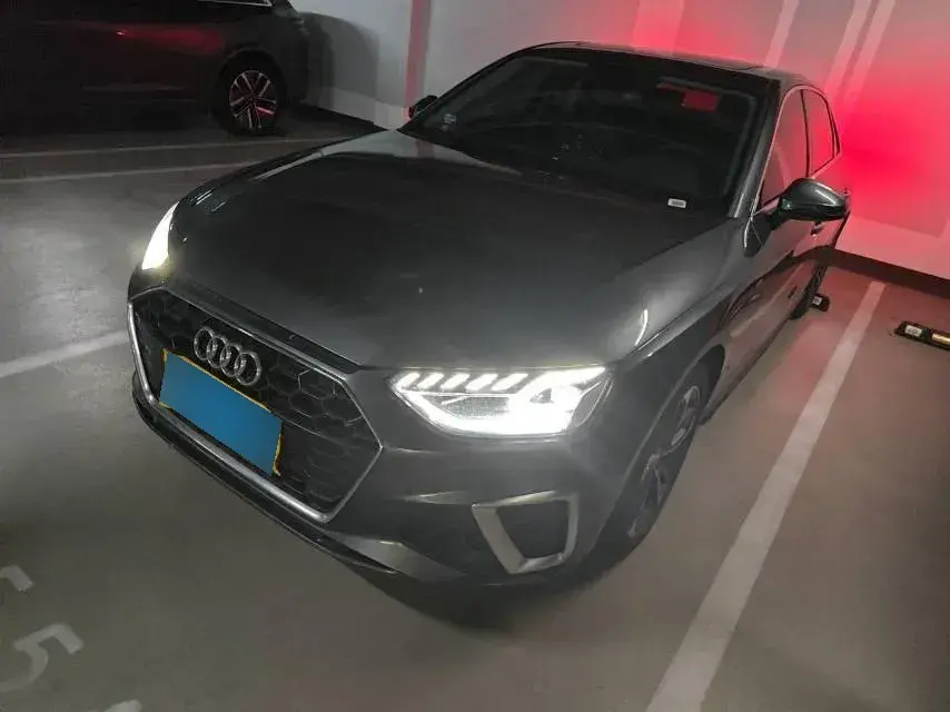 2020 Audi A4L 2.0T 150HP L4 7DCT