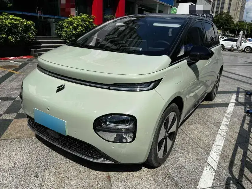 2023 BaoJun Cloud BEV 50.6KWH