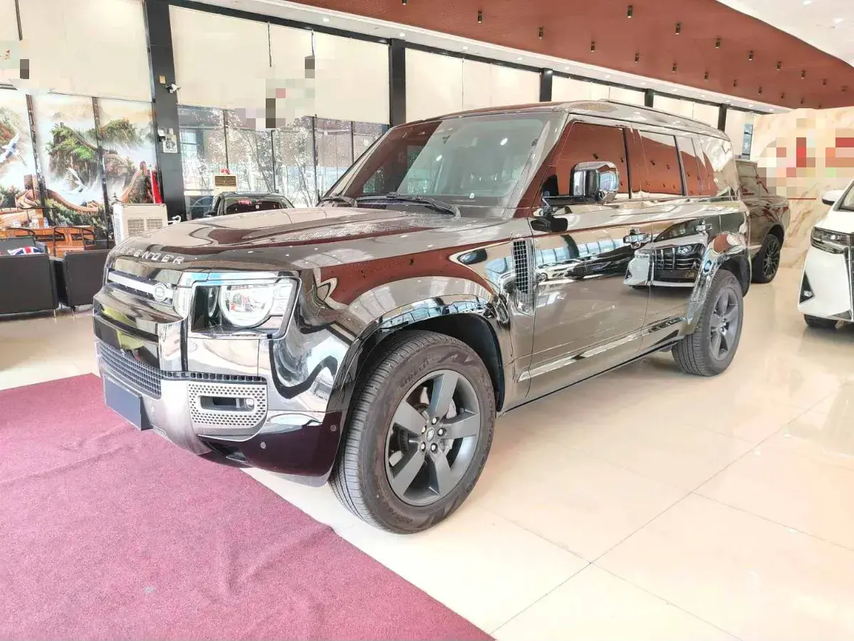 2024 Land Rover Defender 3.0T 400HP L6 8AT 2024 Land Rover Defender 3.0T 400HP L6 8AT