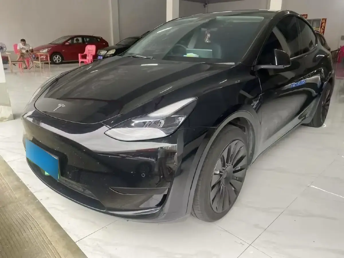 2022 Tesla Model Y BEV 60KWH