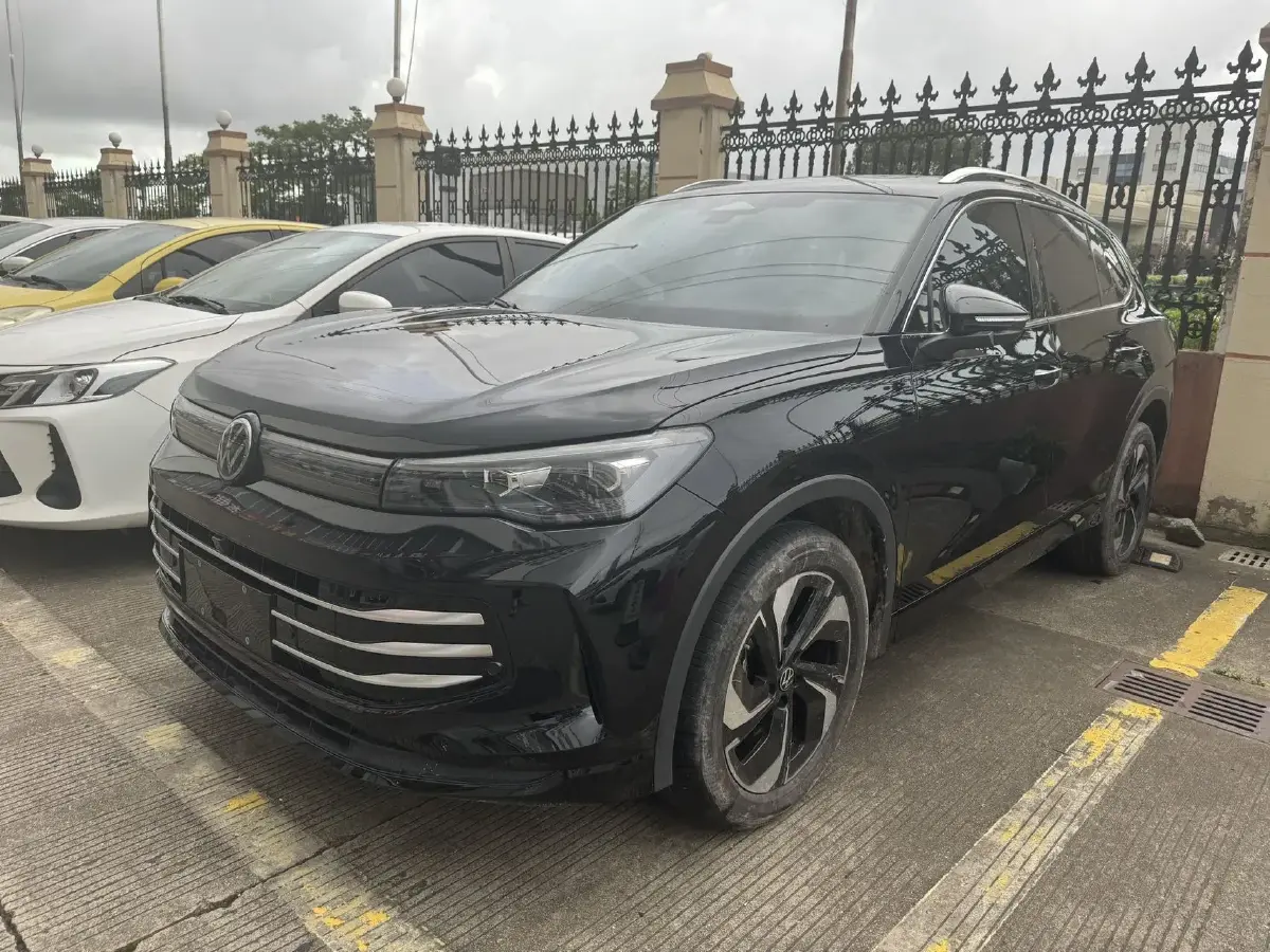 2024 Volkswagen Tiguan L 2.0T 186HP L4 7DCT