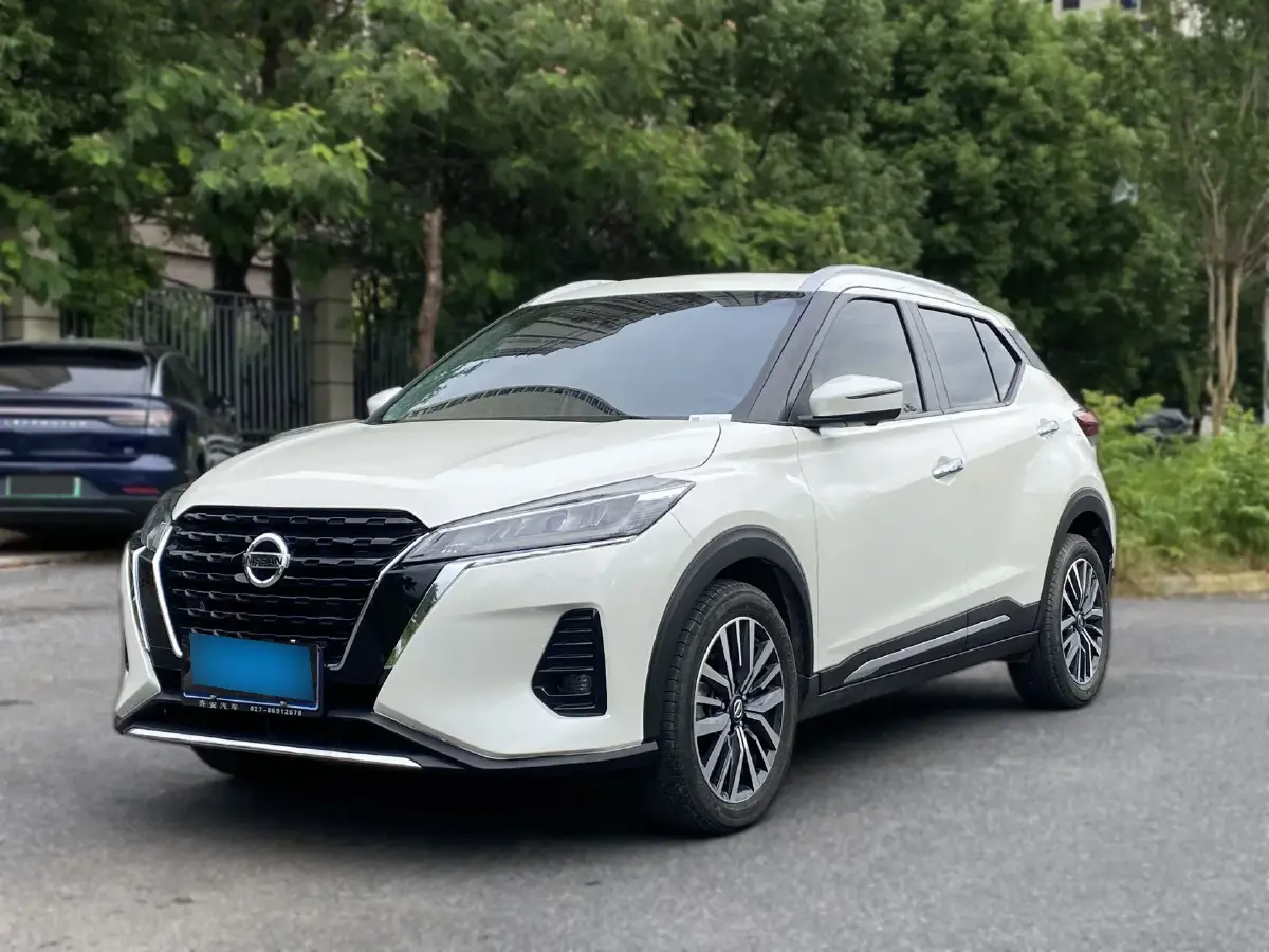 2022 Nissan Kicks 1.5L 122HP L4 CVT
