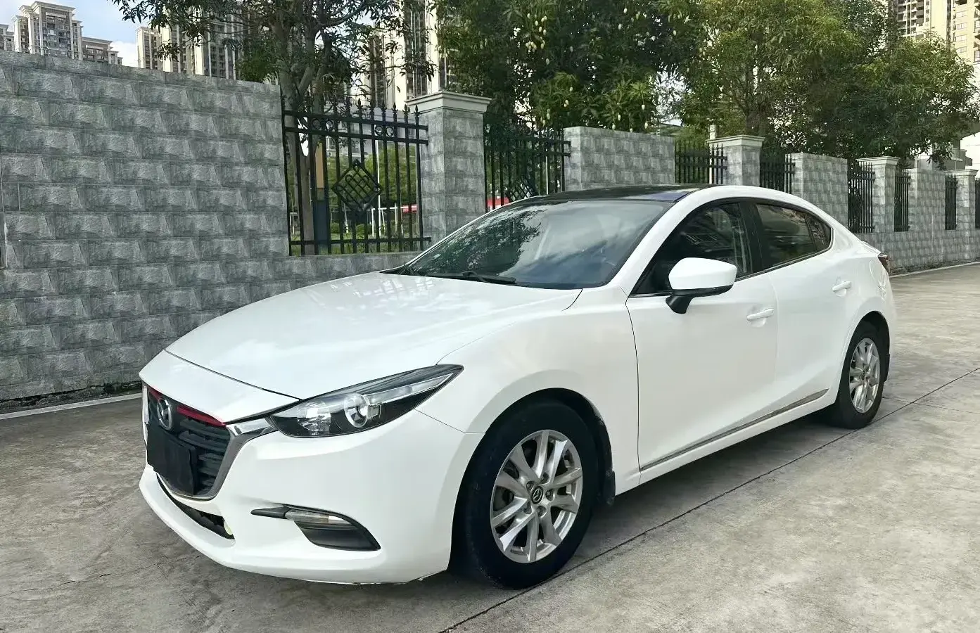 2017 Mazda 3 Axela 1.5L 117HP L4 6AT