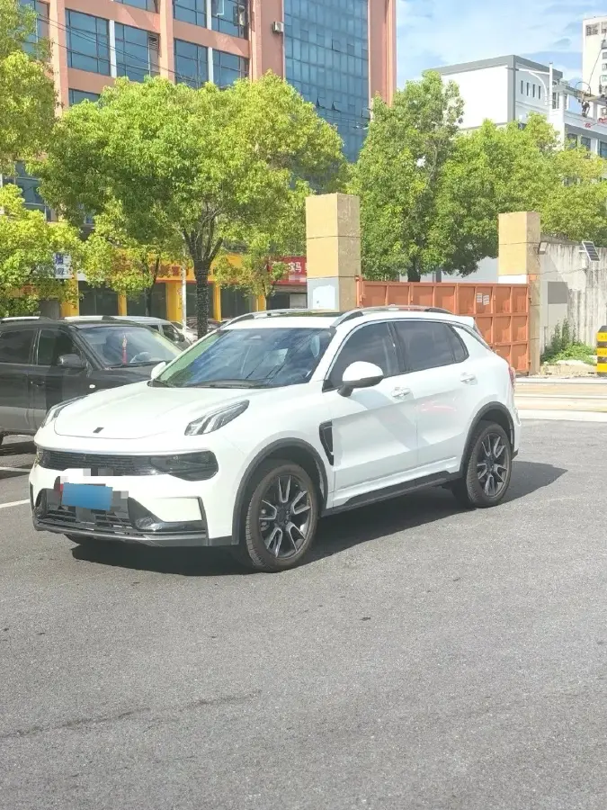 2023 LYNK&CO 01 2.0T 254HP L4 8AT