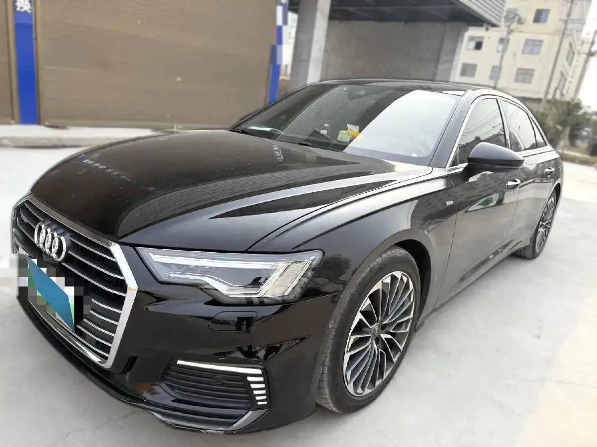2020 Audi A6L 2.0T 252HP L4 7DCT PHEV 14.1KWH
