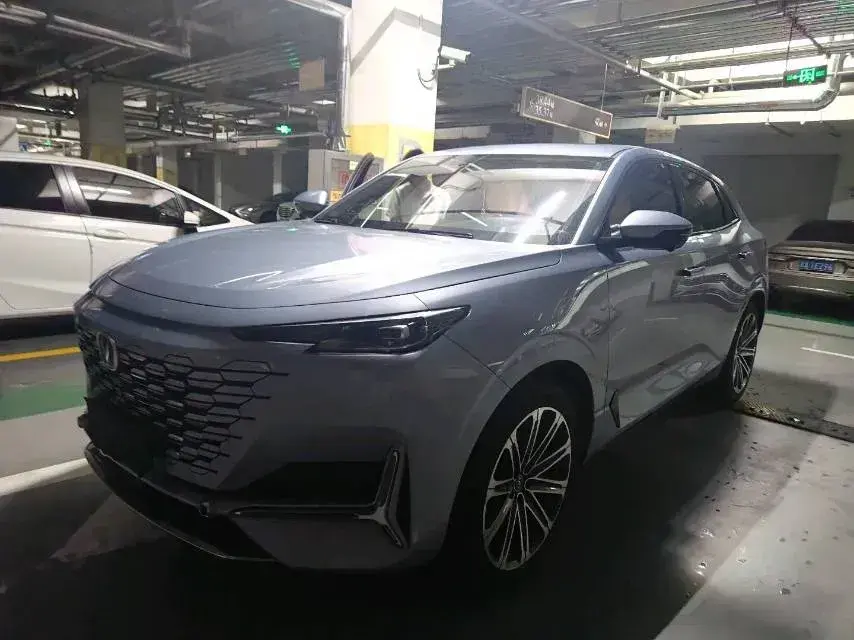 2021 ChangAn UNI-K 2.0T 233HP L4 8AT