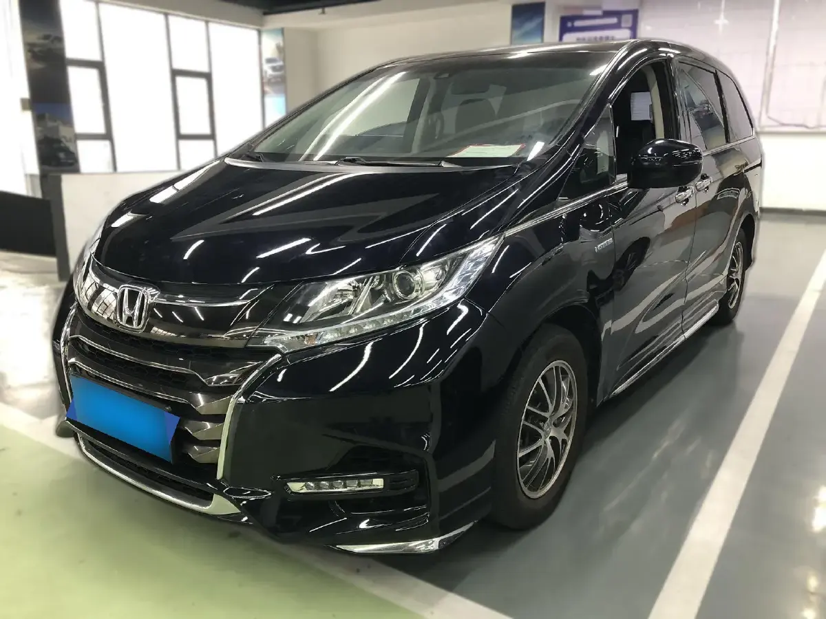 2019 Honda Odyssey 2.0L 146HP L4 E-CVT Hybrid