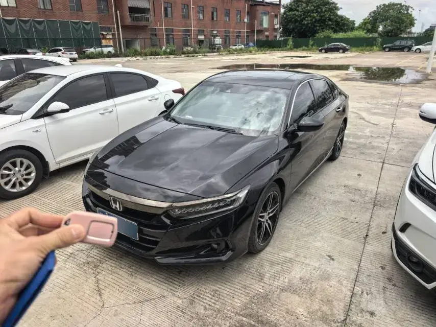 2022 Honda Accord 2.0L 146HP L4 E-CVT Hybrid