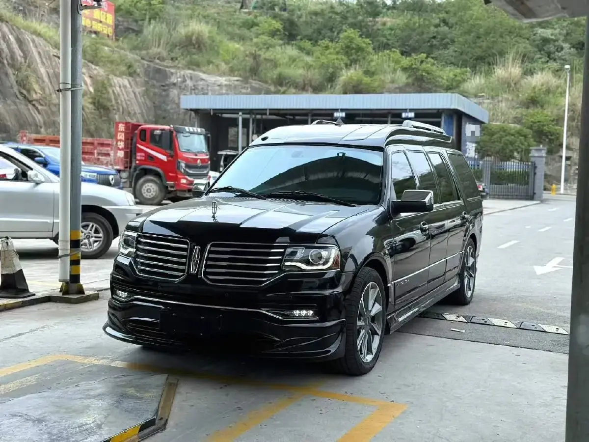 2017 Lincoln Navigator 3.5T 355HP V6 6AT
