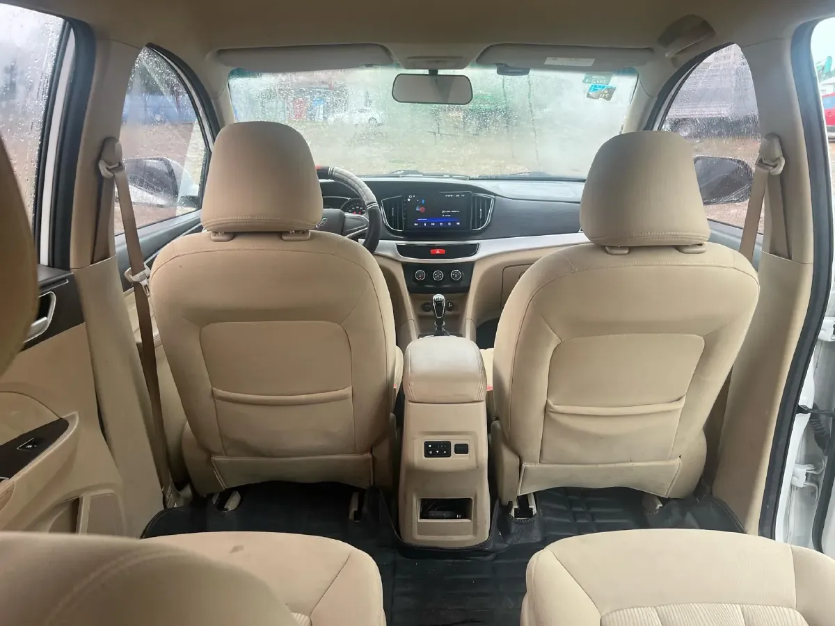 2020 WuLing 730 1.5L 105HP L4 6MT,autocango,china used car exporter,china ev exporter,chinese used car exporter,chinese used ev exporter