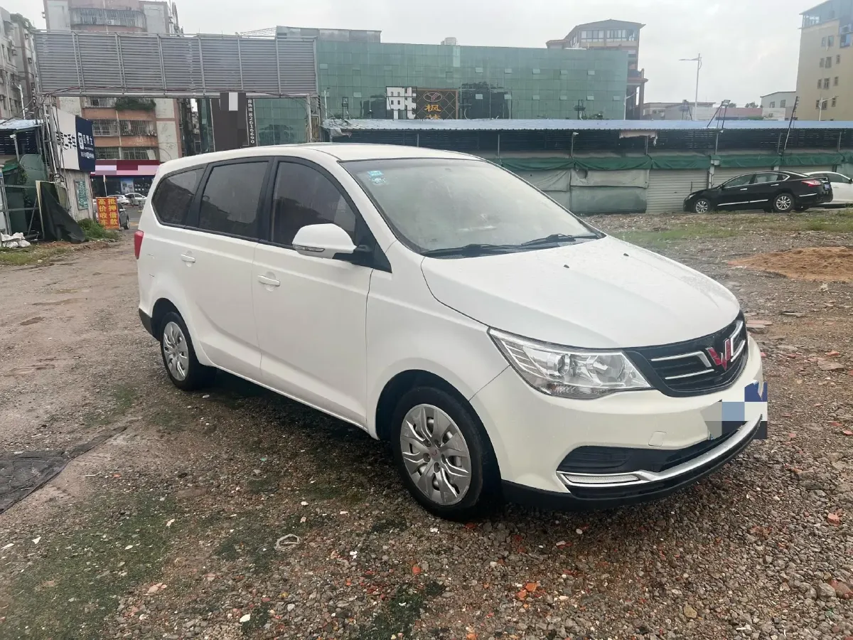 2020 WuLing 730 1.5L 105HP L4 6MT,autocango,china used car exporter,china ev exporter,chinese used car exporter,chinese used ev exporter