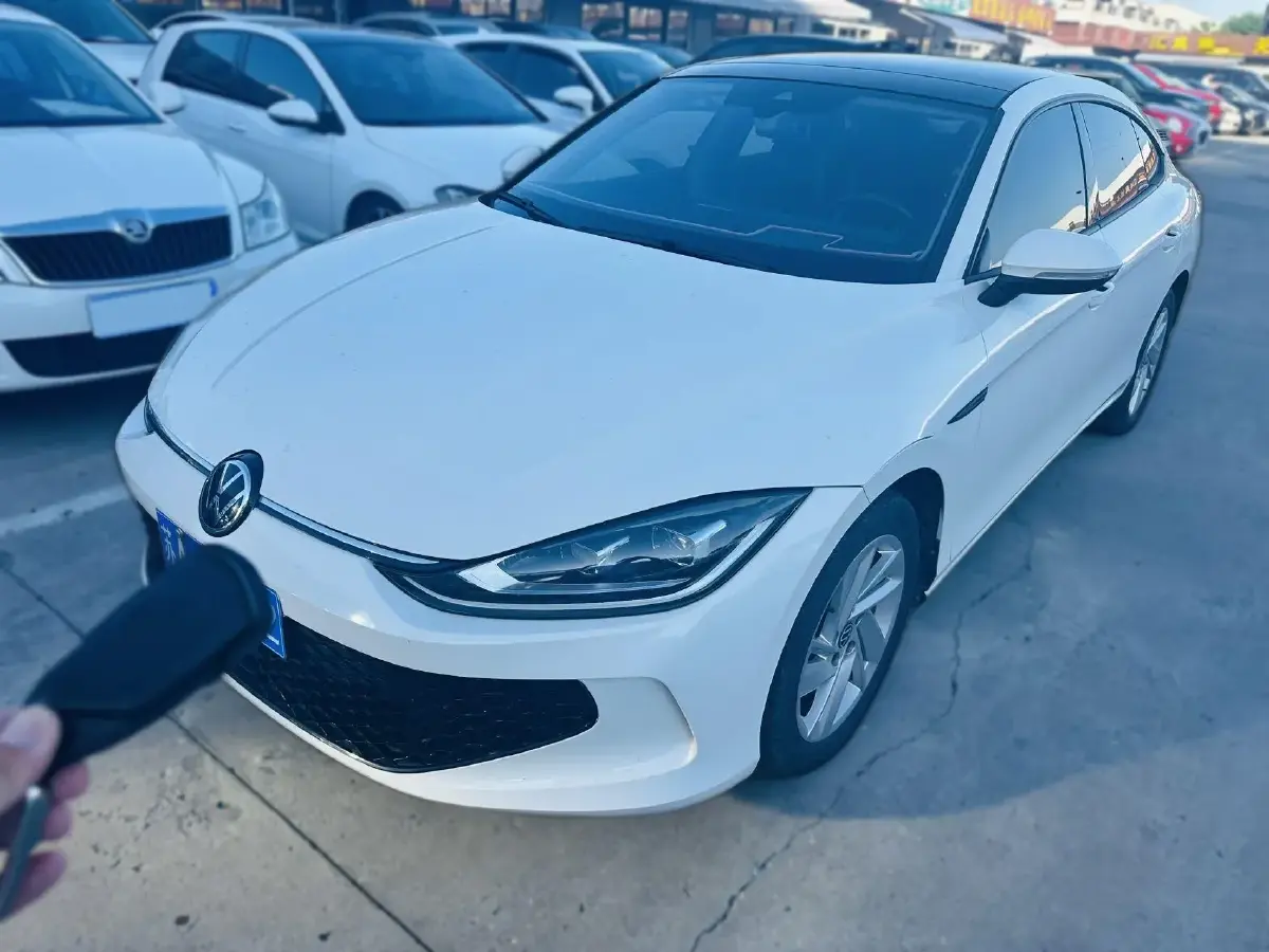 2022 Volkswagen Lamando 1.4T 150HP L4 7DCT 2022 Volkswagen Lamando 1.4T 150HP L4 7DCT