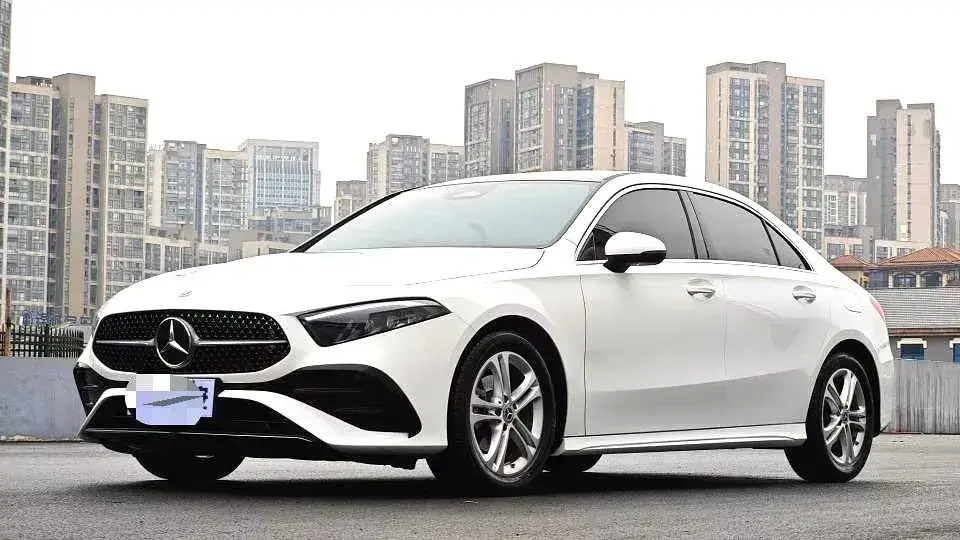 2023 Mercedes-Benz A Class 1.3T 136HP L4 7DCT